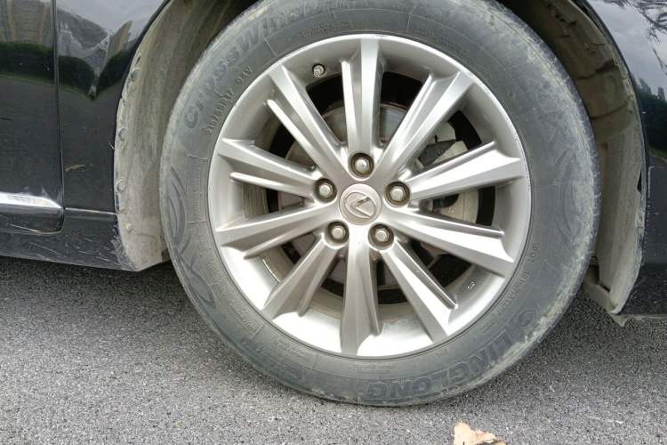 Used Lexus ES 2010 350 Elegant Edition Right Front Wheel Hub