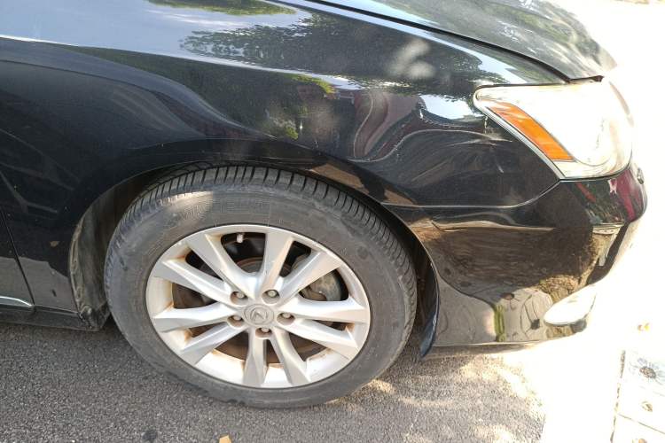 Used Lexus ES 2010 240 Elegant Edition Right Front Wheel Hub