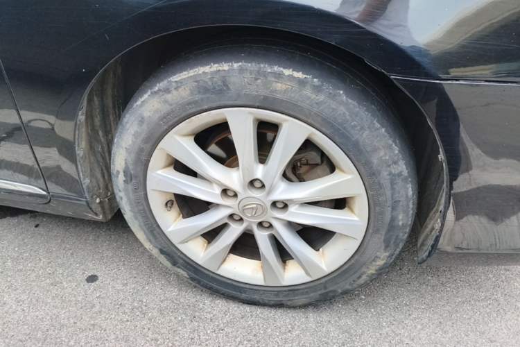 Used Lexus ES 2010 240 Elegant Edition Right Front Wheel Hub