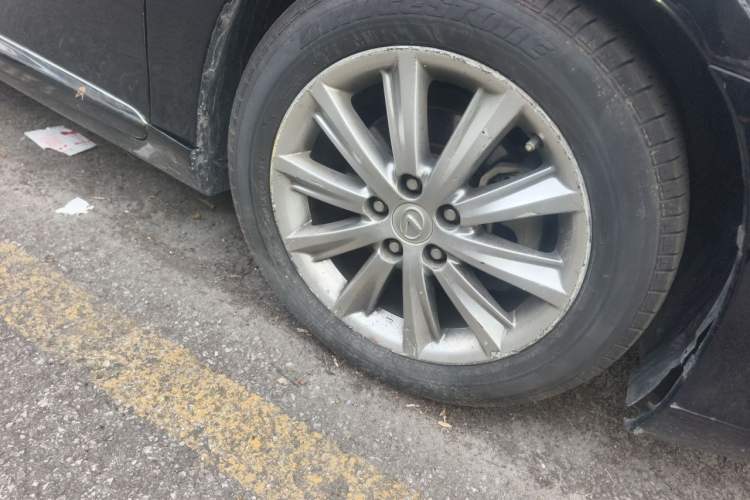 Used Lexus ES 2010 240 Luxury Edition Right Front Wheel Hub