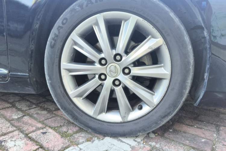Used Lexus ES 2010 240 Luxury Edition Right Front Wheel Hub