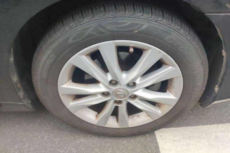 Used Lexus ES 2010 240 Elegant Edition Right Front Wheel Hub