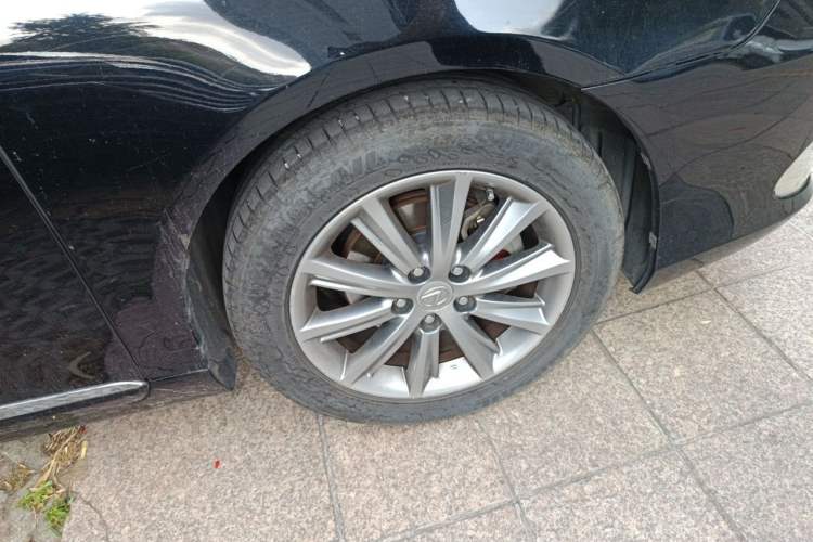 Used Lexus ES 2010 350 Elegant Edition Right Front Wheel Hub