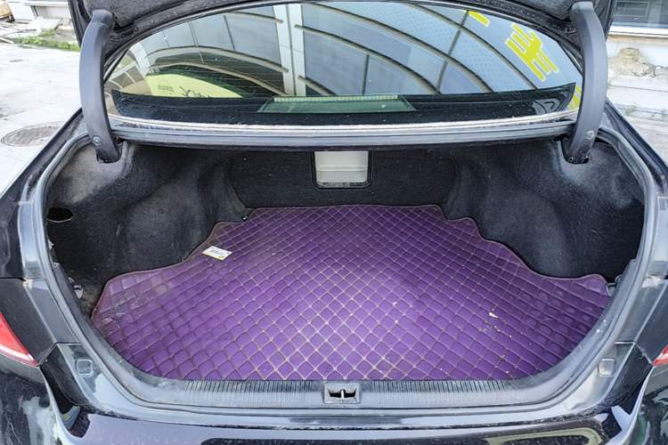 Used Lexus ES 2010 240 Luxury Edition Trunk