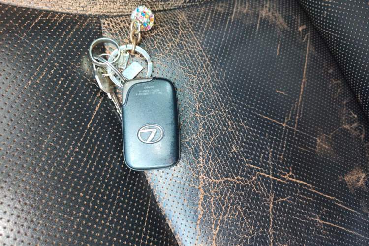 Used Lexus ES 2010 350 Elegant Edition Vehicle Key