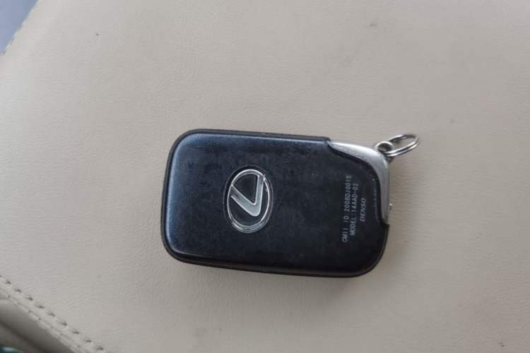 Used Lexus ES 2010 240 Elegant Edition Vehicle Key
