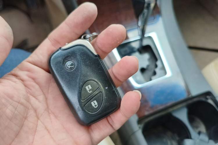 Used Lexus ES 2010 240 Elegant Edition Vehicle Key
