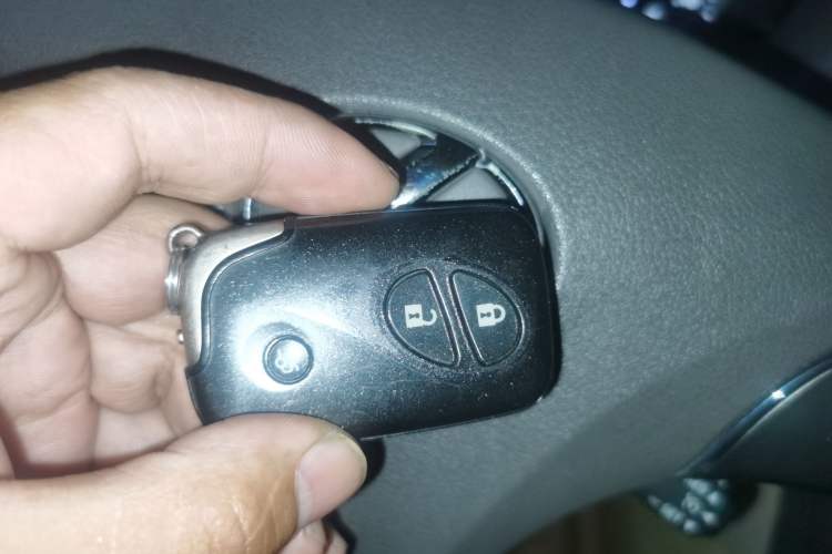 Used Lexus ES 2010 240 Elegant Edition Vehicle Key