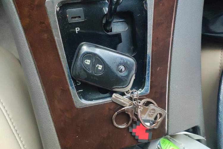 Used Lexus ES 2010 240 Elegant Edition Vehicle Key