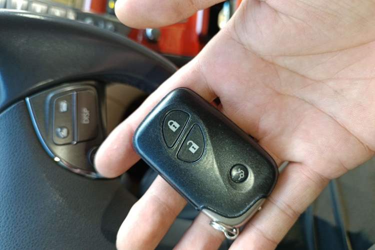 Used Lexus ES 2010 350 Elegant Edition Vehicle Key