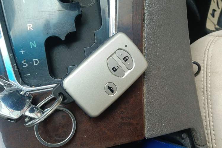 Used Lexus ES 2010 240 Elegant Edition Vehicle Key