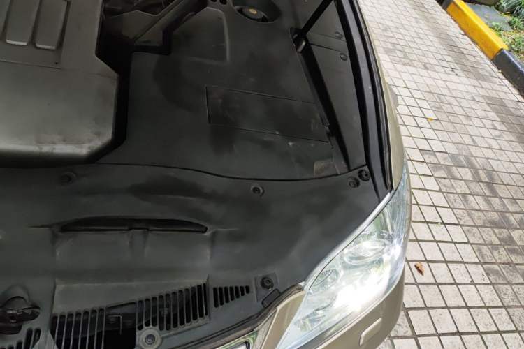 Used Lexus ES 2010 350 Elegant Edition Engine Bay Left