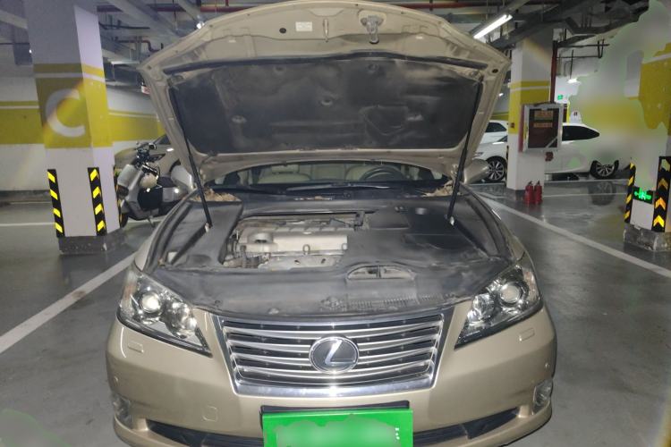 Used Lexus ES 2010 240 Elegant Edition Engine Bay