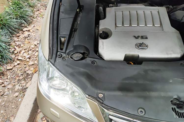 Used Lexus ES 2010 350 Elegant Edition Engine Bay Right