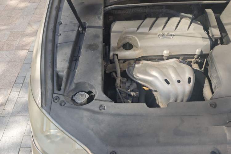 Used Lexus ES 2010 240 Luxury Edition Engine Bay Right
