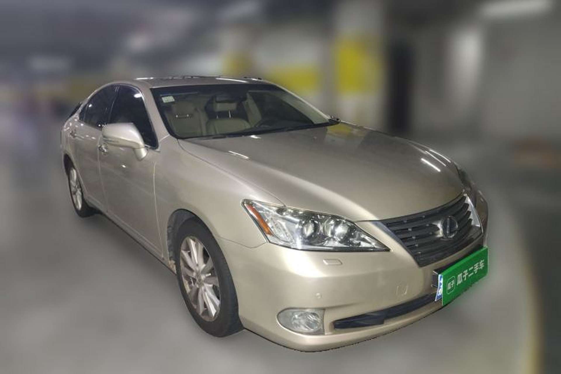 Used Lexus ES 2010 240 Elegant Edition Front Right 45 Deg