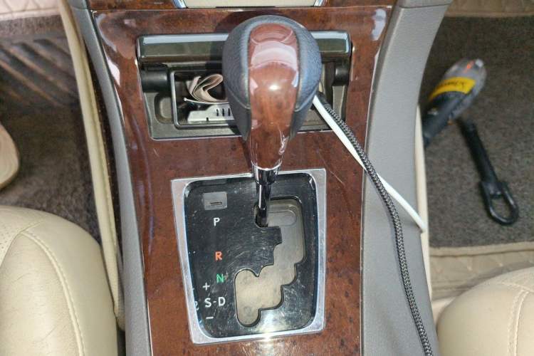 Used Lexus ES 2010 240 Luxury Edition Gear Lever