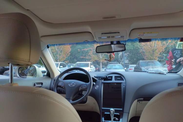 Used Lexus ES 2010 240 Elegant Edition Headliner