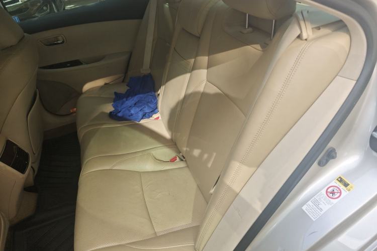 Used Lexus ES 2010 240 Luxury Edition Left Rear Seat