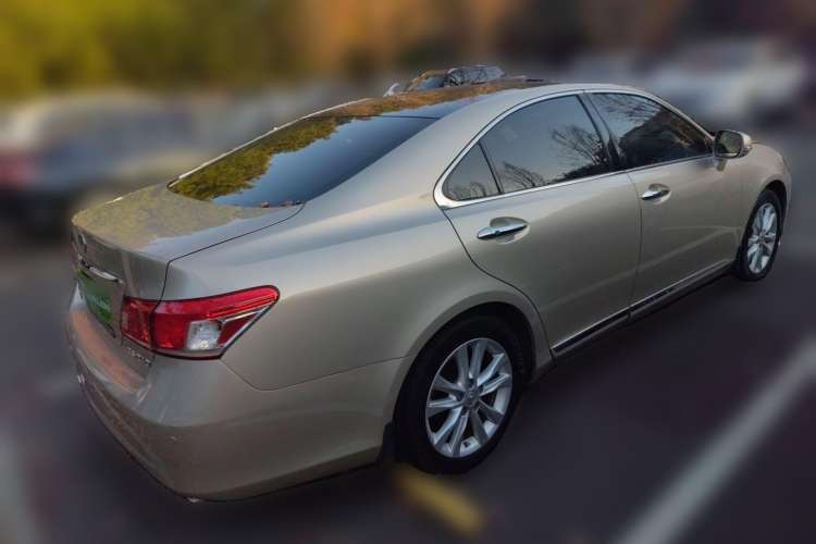 Used Lexus ES 2010 240 Elegant Edition Rear Right 45 Deg