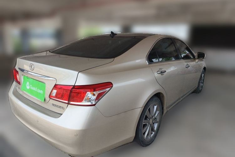 Used Lexus ES 2010 240 Luxury Edition Rear Right 45 Deg