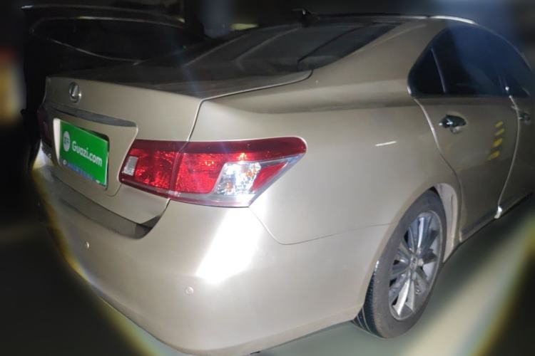 Used Lexus ES 2010 350 Prestige Edition Rear Right 45 Deg