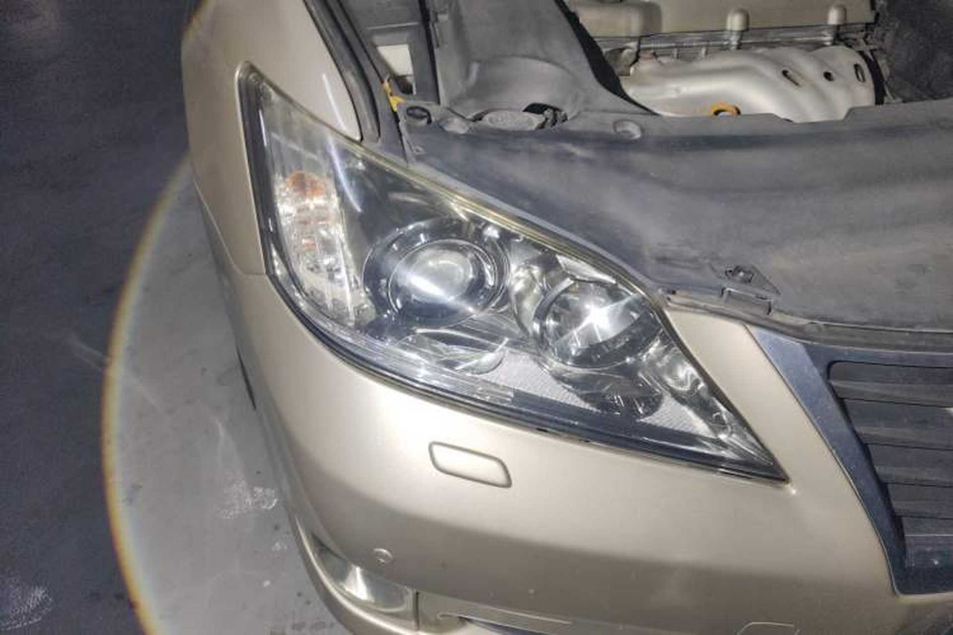 Used Lexus ES 2010 240 Elegant Edition Right Front Headlight