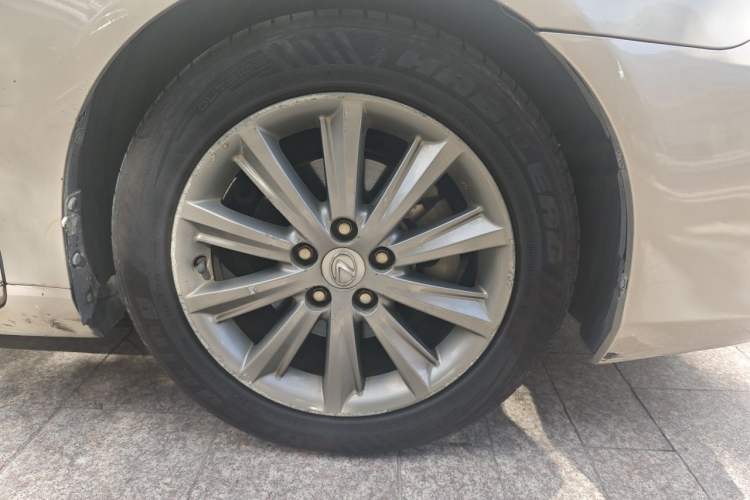 Used Lexus ES 2010 240 Luxury Edition Right Front Wheel Hub