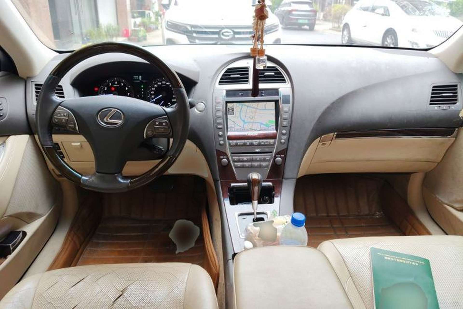 Used Lexus ES 2010 240 Luxury Edition Center Console