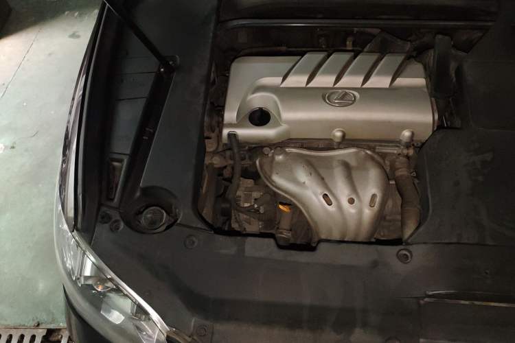 Used Lexus ES 2010 240 Elegant Edition Engine Bay Right