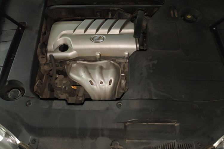 Used Lexus ES 2010 240 Elegant Edition Engine Bay
