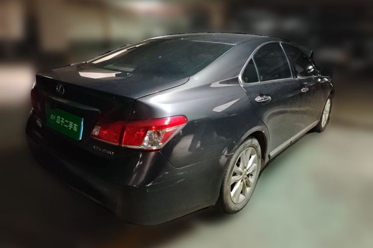 Used Lexus ES 2010 240 Elegant Edition Rear Right 45 Deg