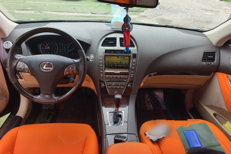 Used Lexus ES 2010 350 Luxury Edition Center Console