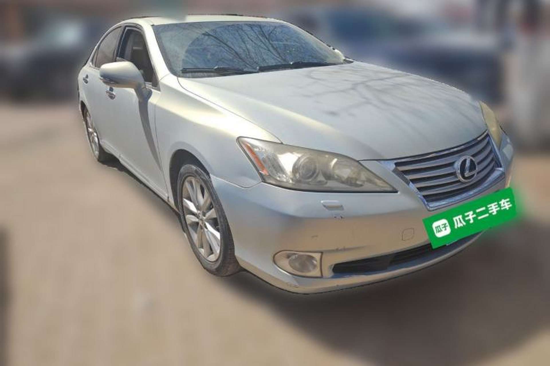 Used Lexus ES 2010 240 Elegant Edition Front Right 45 Deg