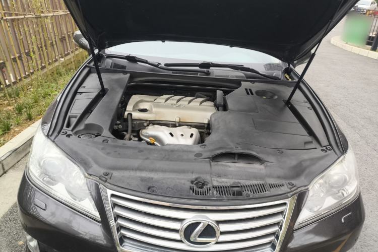 Used Lexus ES 2010 240 Elegant Edition Engine Bay