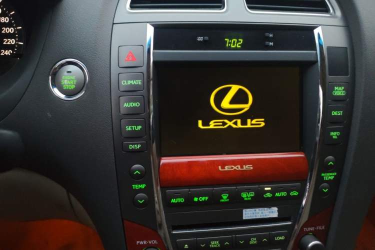 Used Lexus ES 2010 240 Luxury Edition Audio And AC Panel