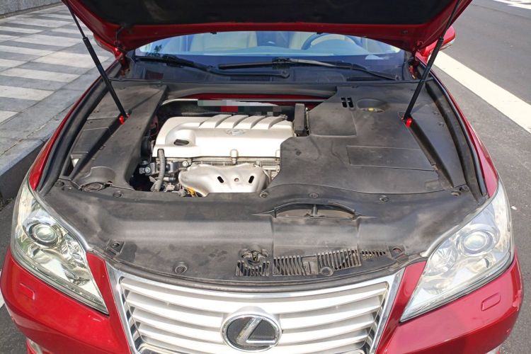 Used Lexus ES 2010 240 Elegant Edition Engine Bay