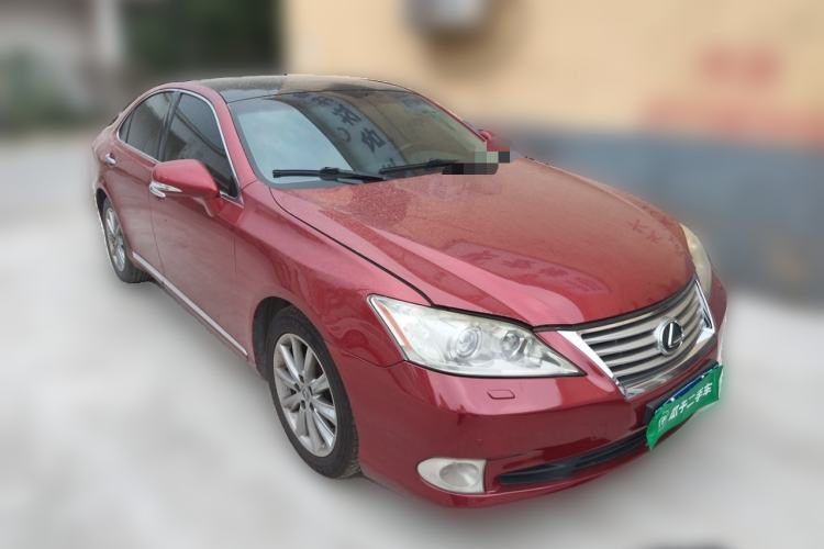 Used Lexus ES 2010 240 Luxury Edition Front Right 45 Deg