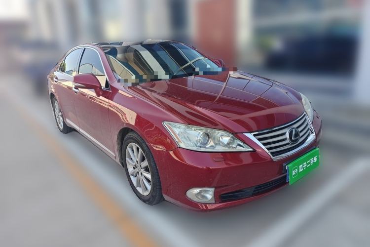 Used Lexus ES  Front Right 45 Deg
