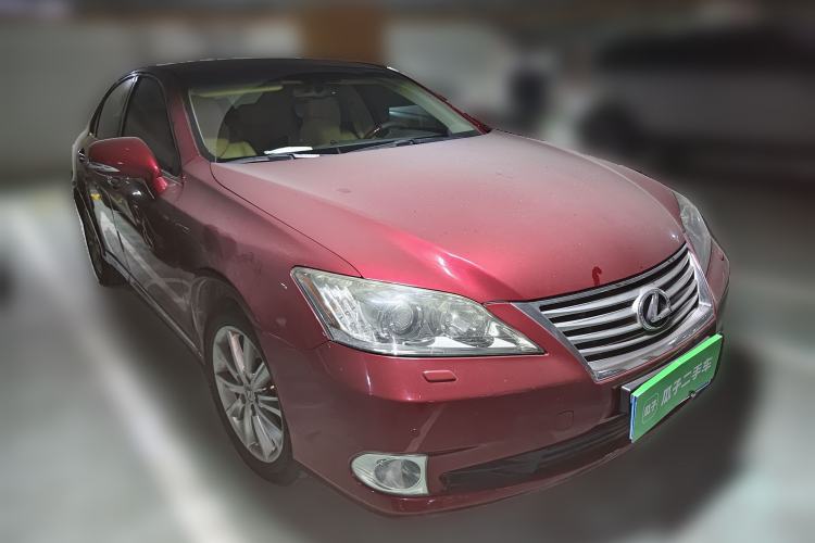 Used Lexus ES 2010 350 Elegant Edition Front Right 45 Deg