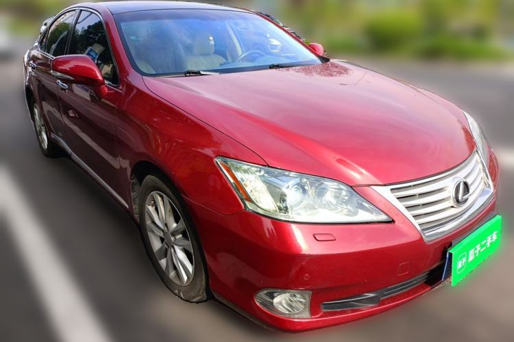 Used Lexus ES 2010 240 Elegant Edition Front Right 45 Deg