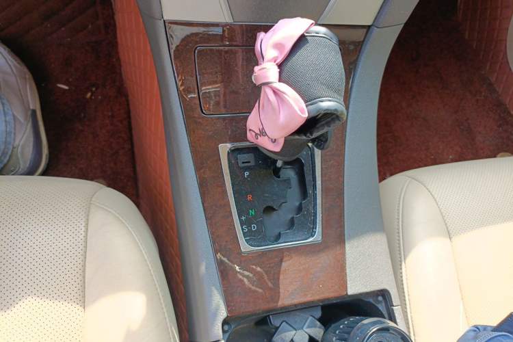 Used Lexus ES 2010 240 Elegant Edition Gear Lever