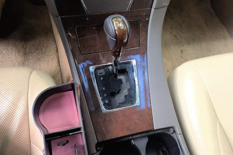 Used Lexus ES 2010 240 Luxury Edition Gear Lever