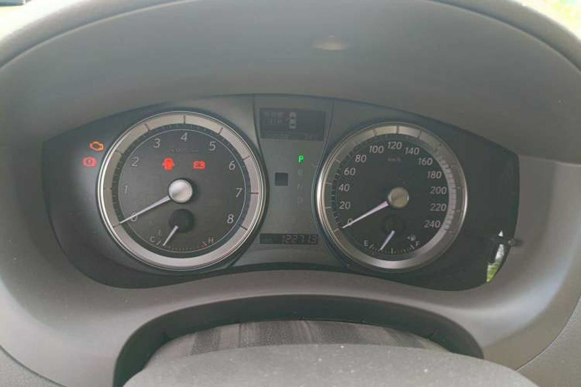 Used Lexus ES 2010 240 Elegant Edition Instrument Cluster