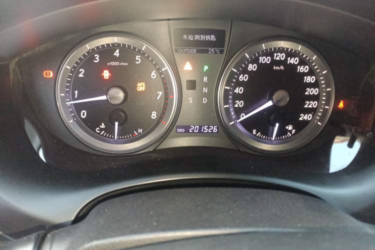 Used Lexus ES 2010 240 Elegant Edition Odometer Close Up