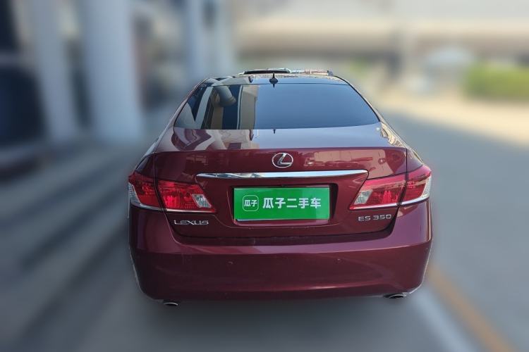 Used Lexus ES  Rear