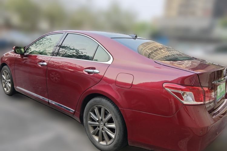 Used Lexus ES 2010 240 Luxury Edition Rear Left 45 Deg