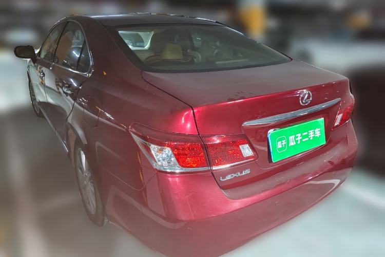 Used Lexus ES 2010 350 Elegant Edition Rear Left 45 Deg
