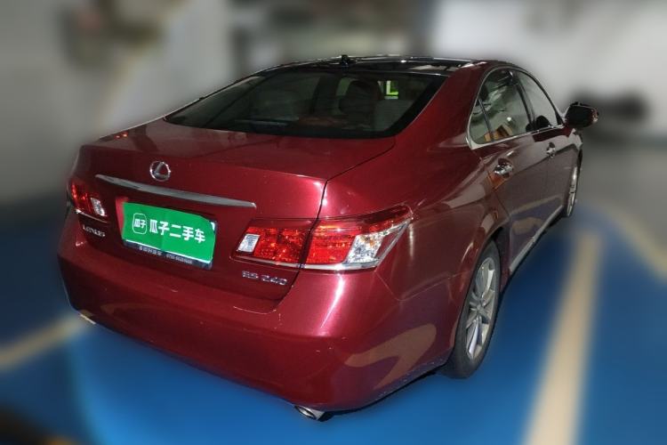 Used Lexus ES 2010 240 Luxury Edition Rear Right 45 Deg