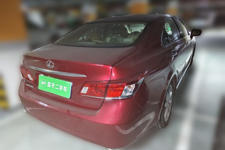 Used Lexus ES 2010 350 Elegant Edition Rear Right 45 Deg